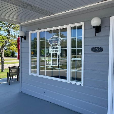 Lighthouse View Motel Mackinaw City Buitenkant foto