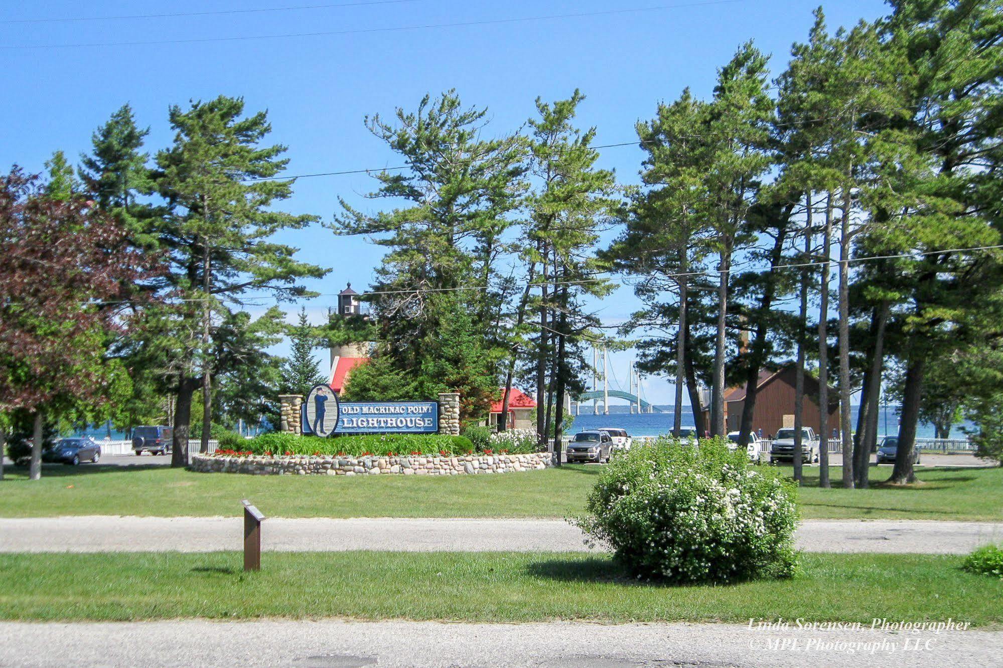 Lighthouse View Motel Mackinaw City Buitenkant foto