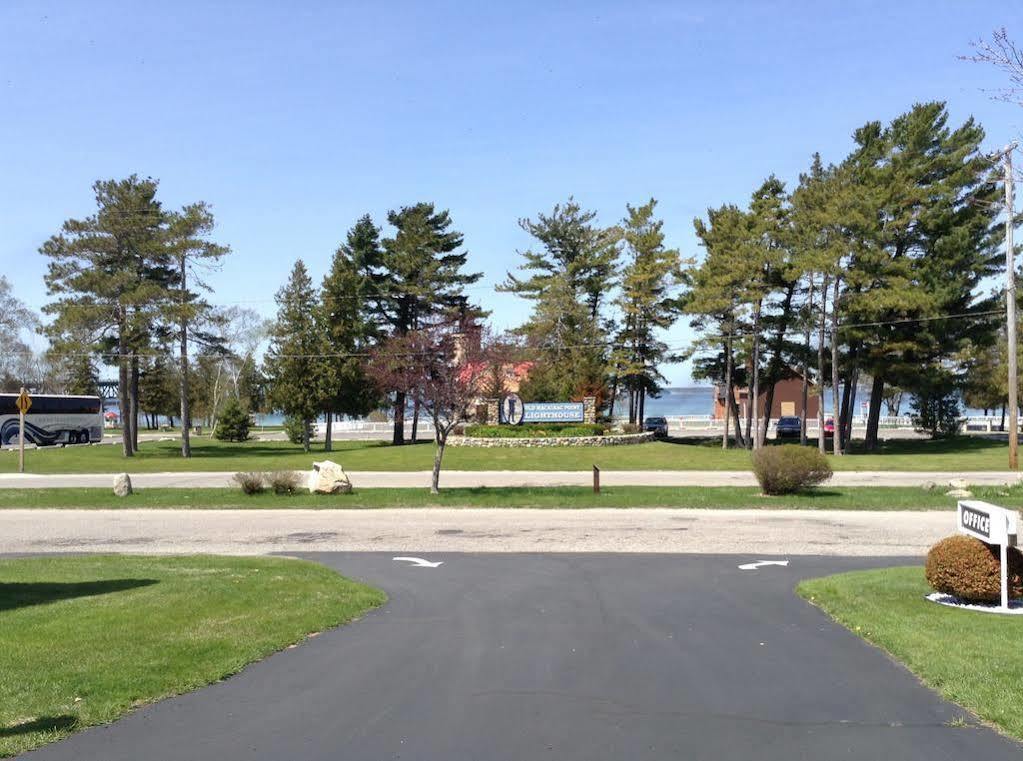 Lighthouse View Motel Mackinaw City Buitenkant foto