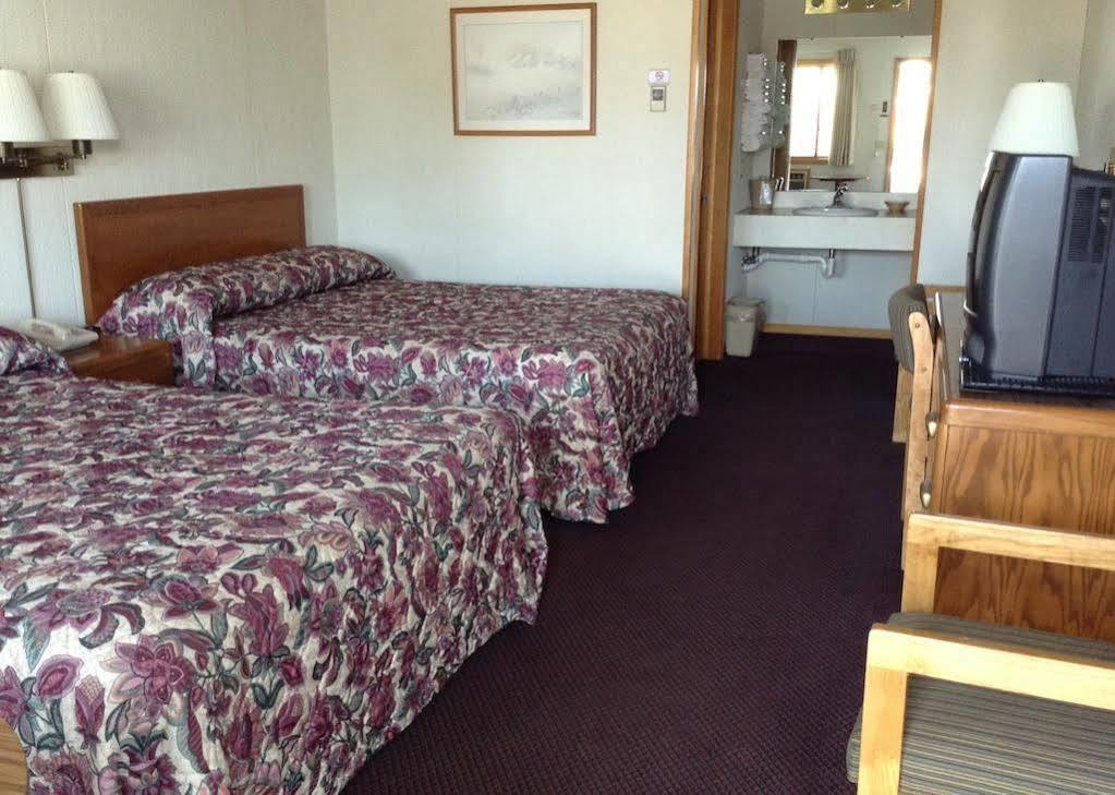 Lighthouse View Motel Mackinaw City Buitenkant foto